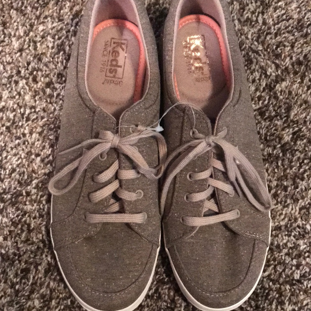 NWT Keds Sz 9.5